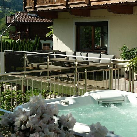 Apart Moidl Mit Privatem Pool Hart im Zillertal Eksteriør bilde