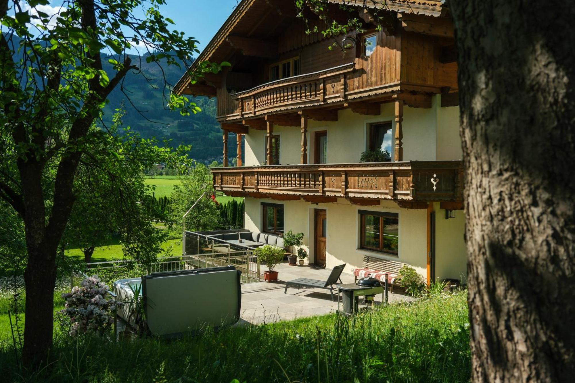 Apart Moidl Mit Privatem Pool Hart im Zillertal Eksteriør bilde