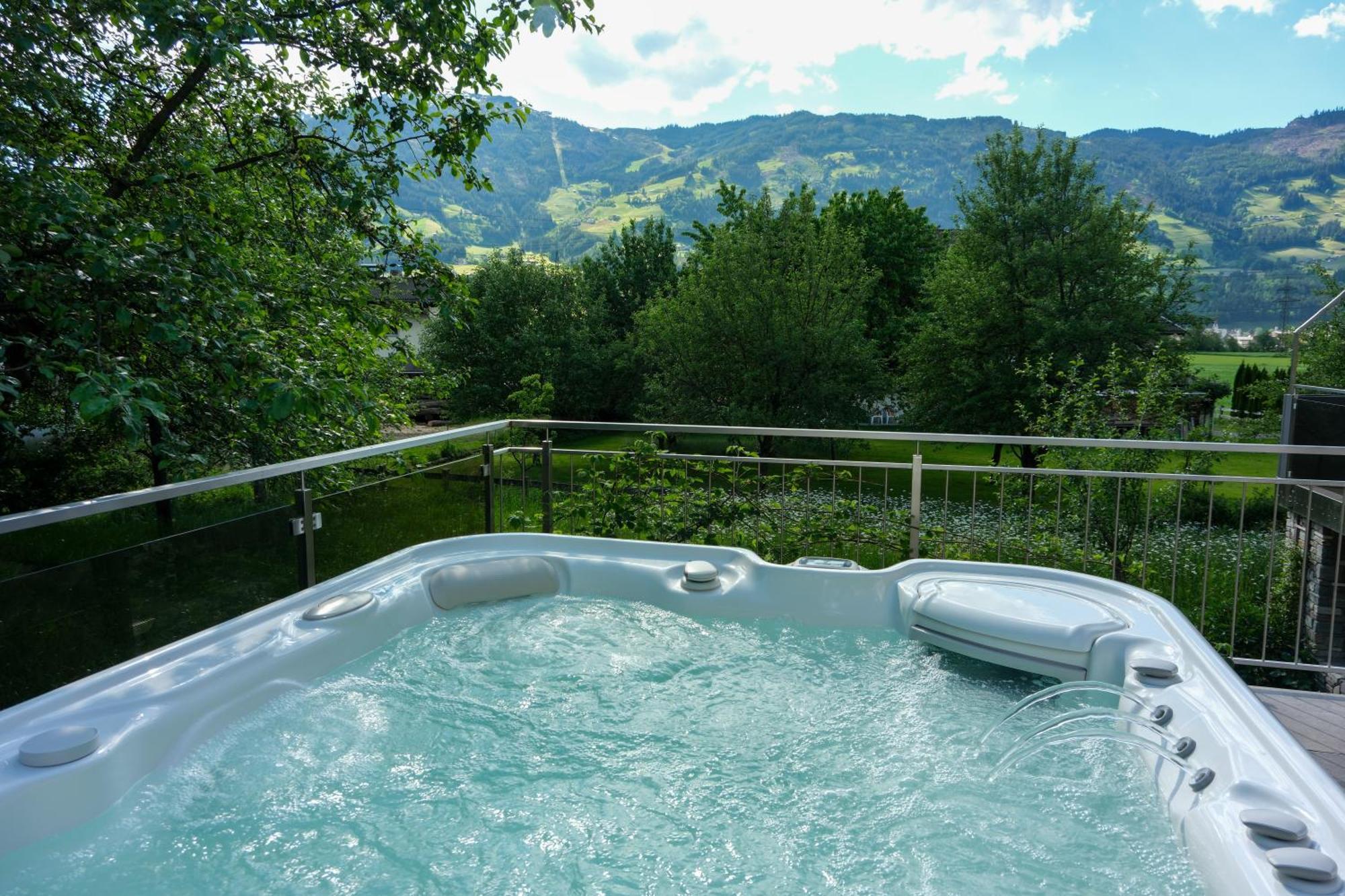 Apart Moidl Mit Privatem Pool Hart im Zillertal Eksteriør bilde